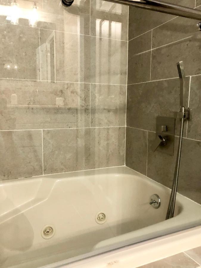 Amazing Poconos House . Sauna/Hot Tub/Private Pool East Stroudsburg Εξωτερικό φωτογραφία