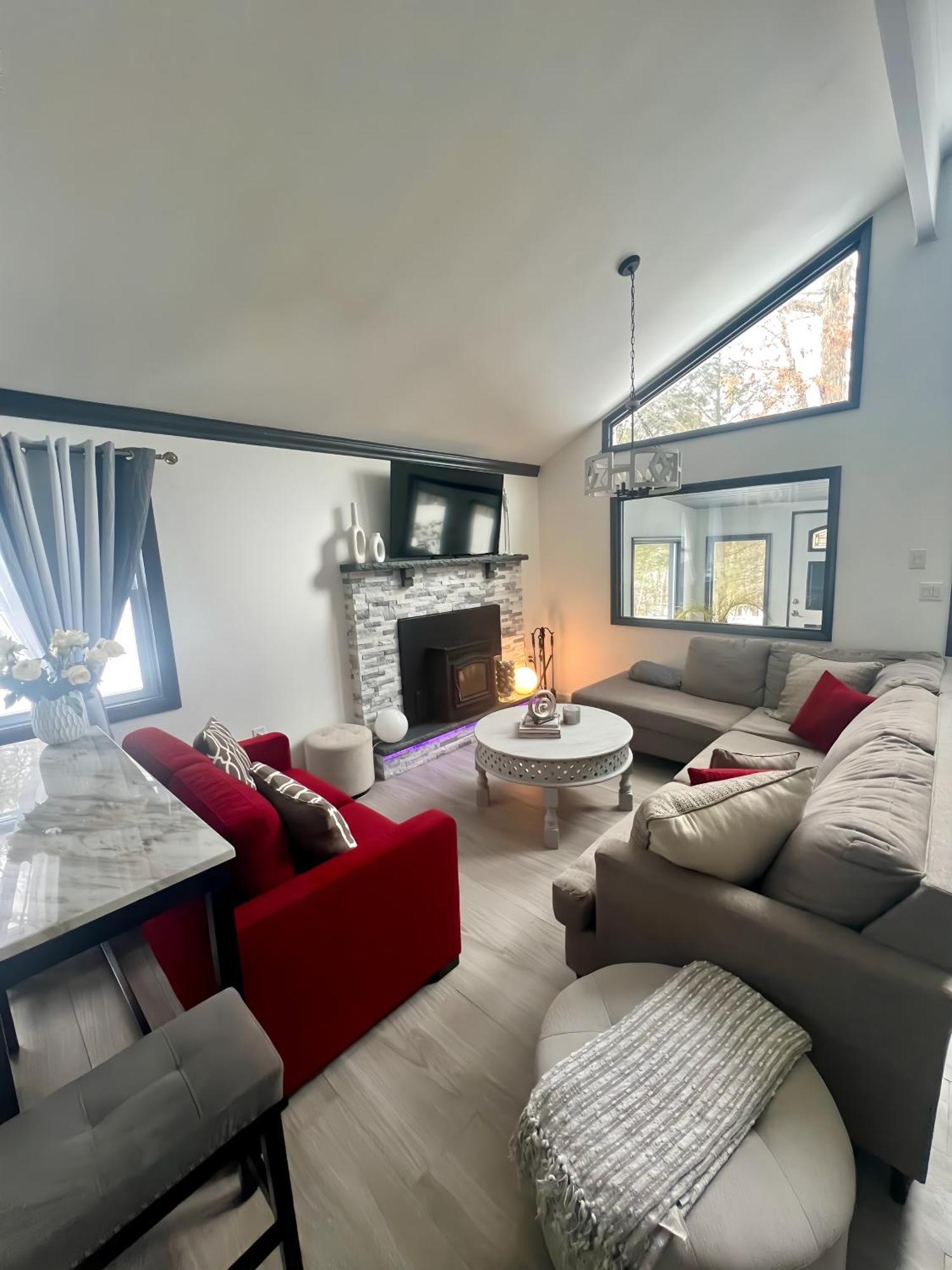 Amazing Poconos House . Sauna/Hot Tub/Private Pool East Stroudsburg Εξωτερικό φωτογραφία